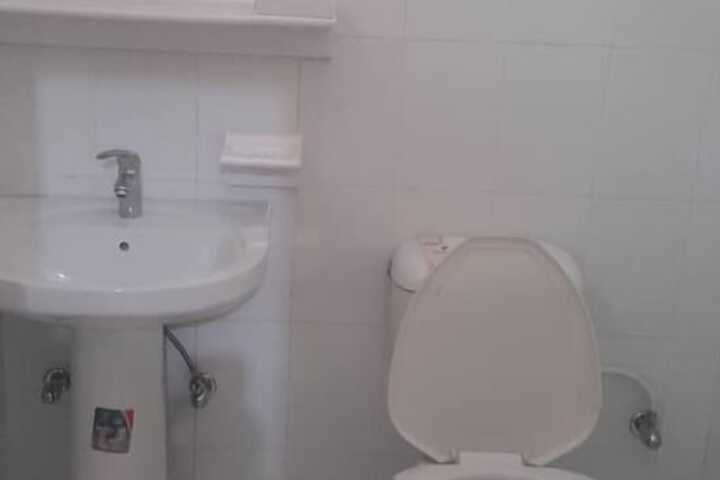 Room 16 of 21