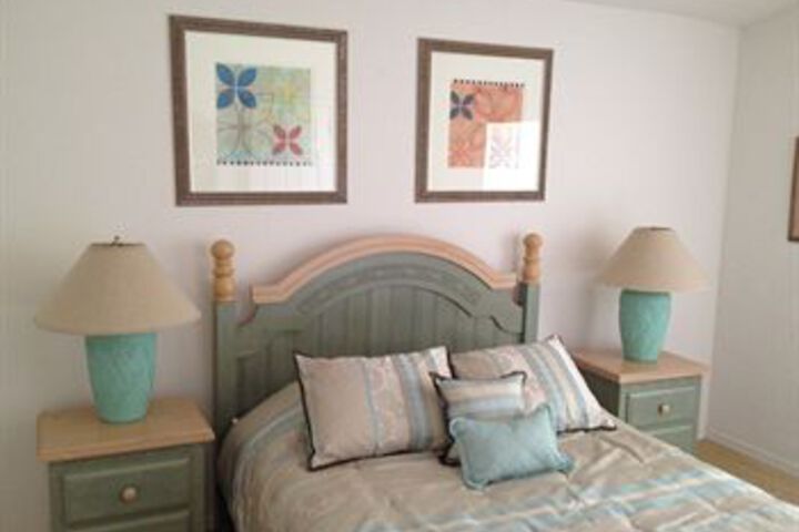 Room 6 of 25