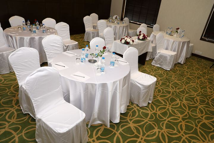 Ballroom/Hall 24 of 37