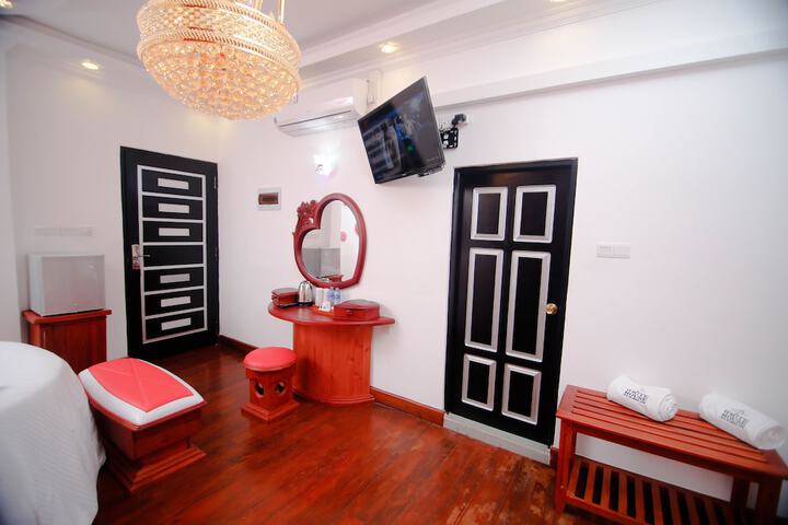 Room 75 of 230