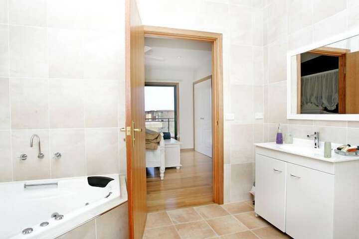 Room 20 of 35