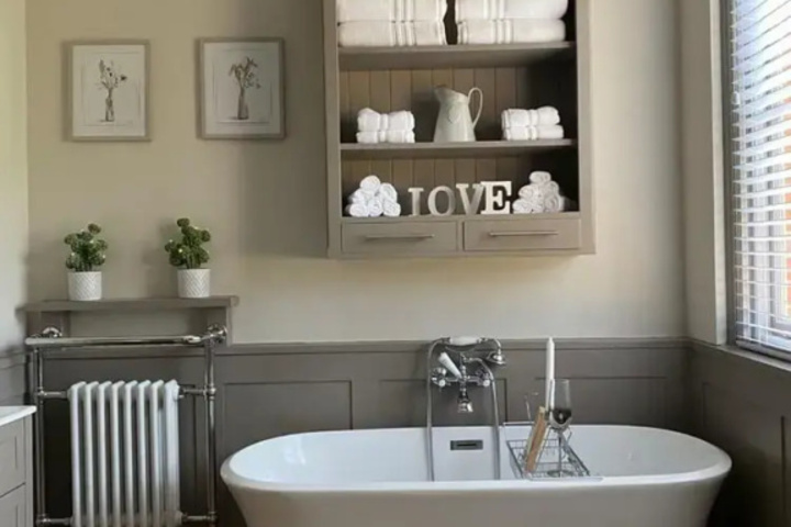 Room 10 of 21