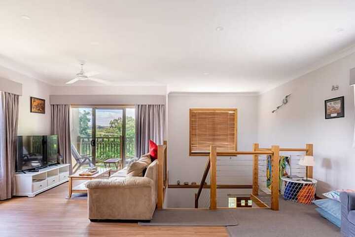 Room 8 of 34