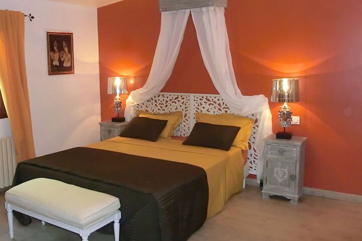 Room 4 of 31