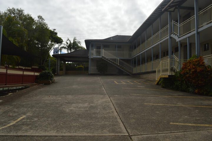 Property Grounds 31 of 35