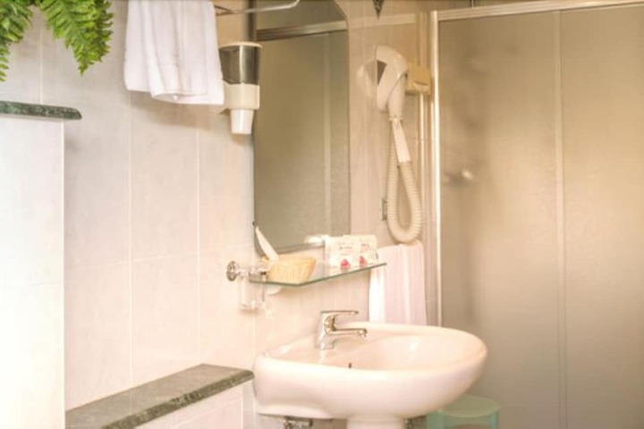 Bath Interior