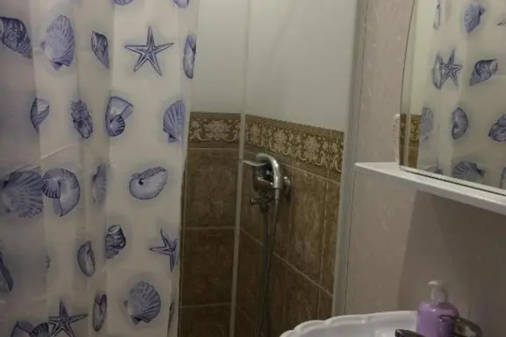 Room 16 of 27