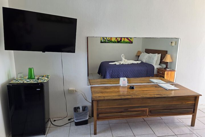 Room 108 of 266