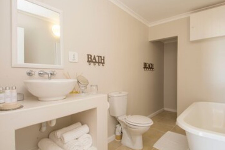 Room 7 of 25