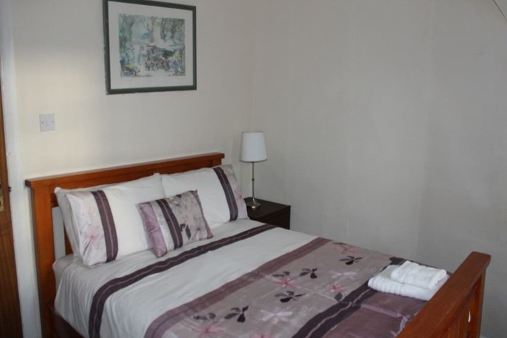 Room 6 of 19