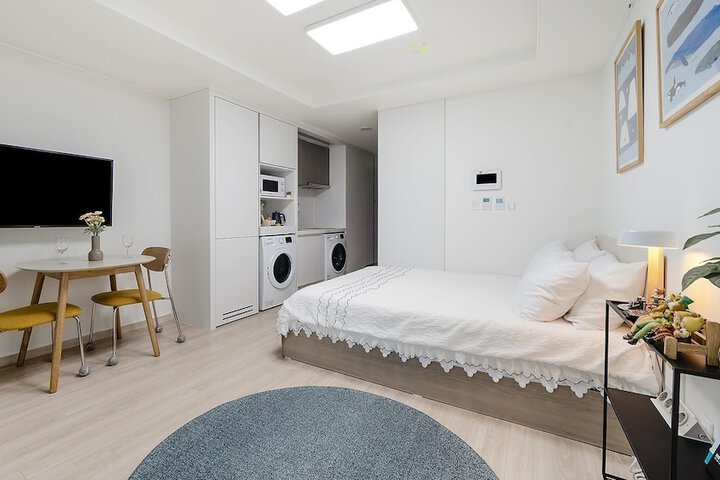 Room 447 of 640