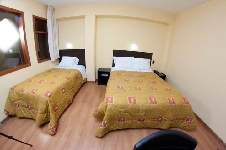 Room 10 of 65