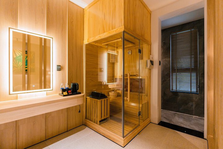 Room 46 of 74