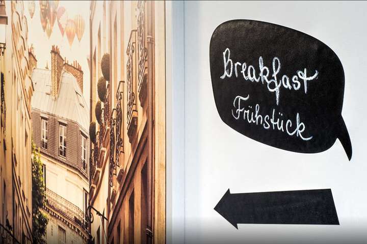 Breakfast/Coffee Service 29 of 32