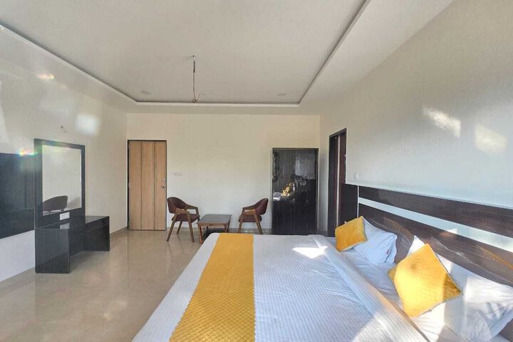 Room 15 of 27