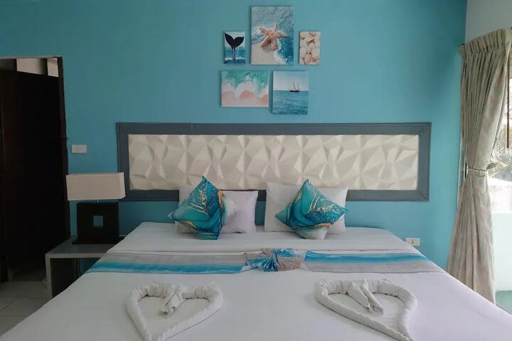 Room 16 of 112