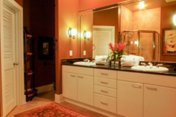 Room 3 of 10