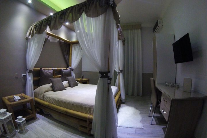 Room 15 of 39