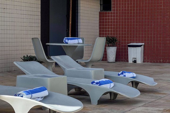 Pool 41 of 52