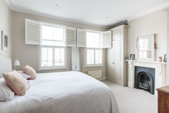 Room 10 of 25