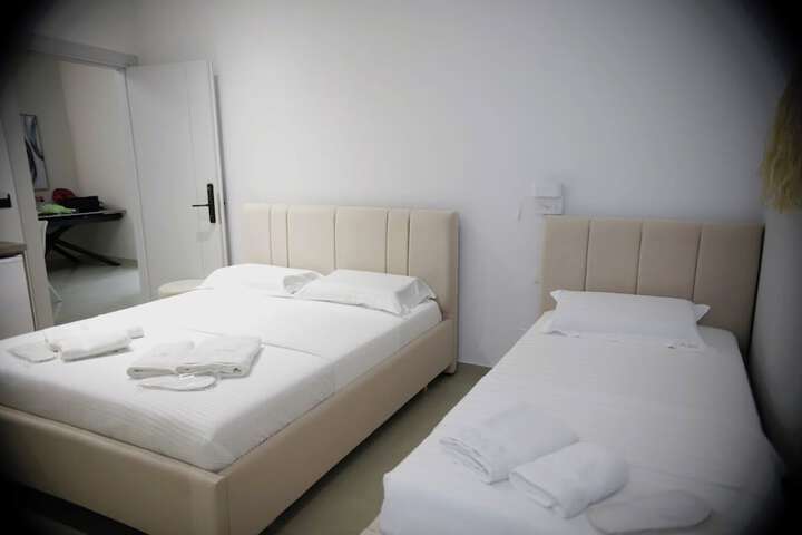 Room 37 of 68