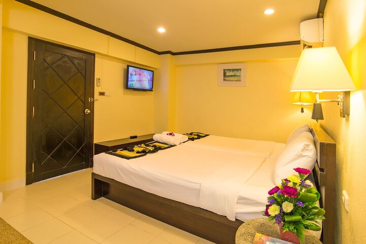 Room 18 of 73