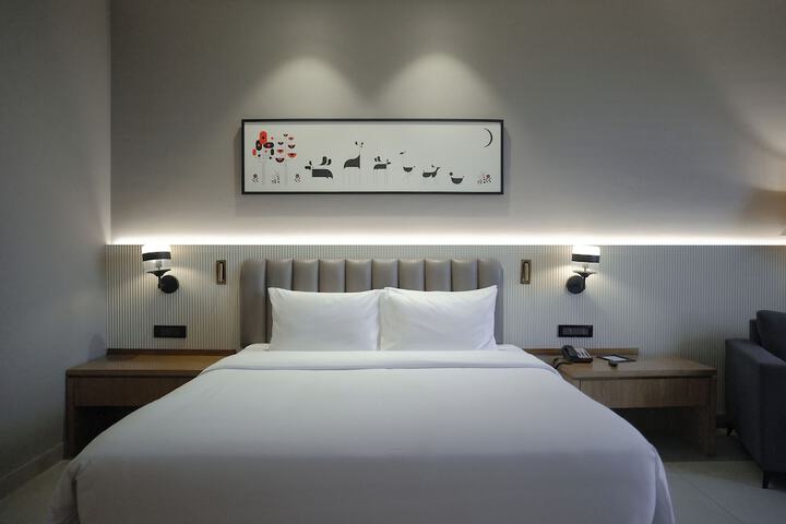 Room 25 of 81