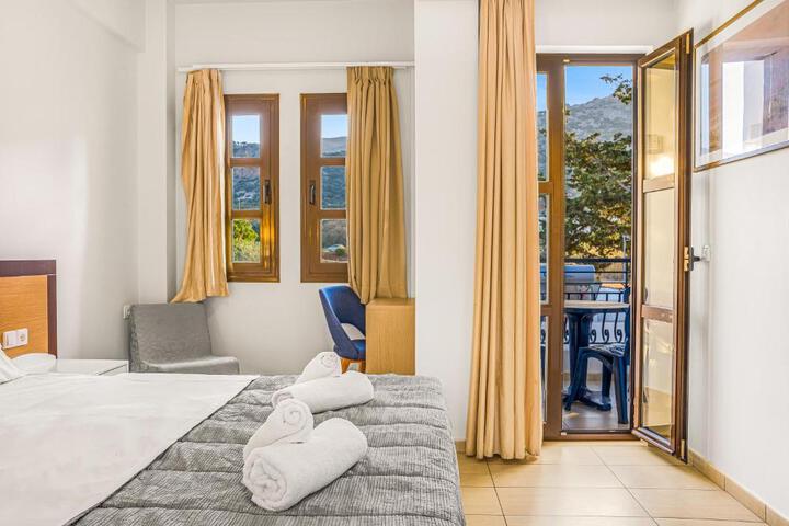 Paradise Hotel-Apartments