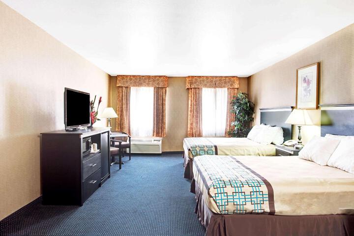 1 King Bed (13 of 20)
