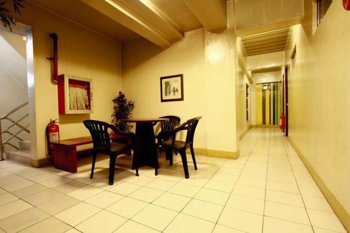 Good Leap Apartelle