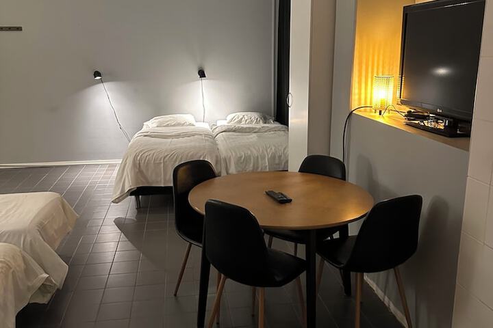 Room 15 of 50
