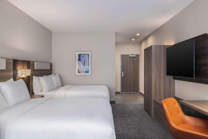 Room 4 of 59