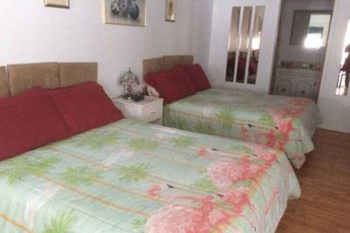 Room 12 of 25