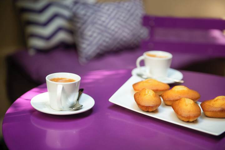 Breakfast/Coffee Service 37 of 39