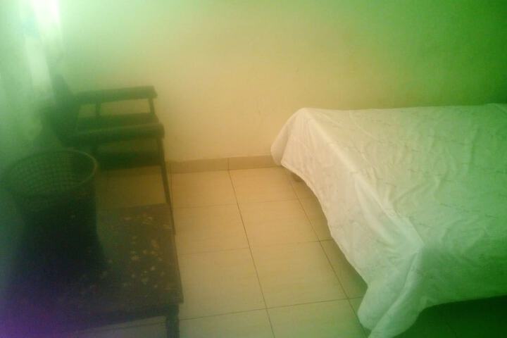 Room 3 of 7