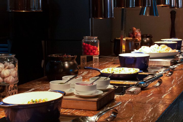 Dining 80 of 100