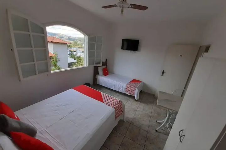 OYO Hotel Adega Estoril