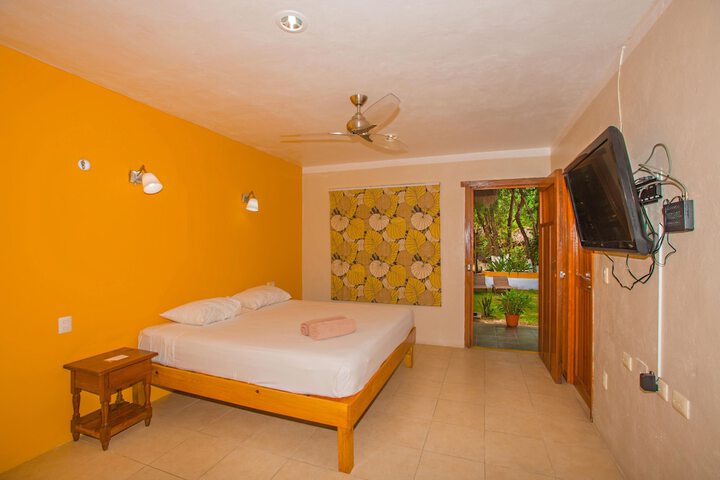 Room 7 of 28