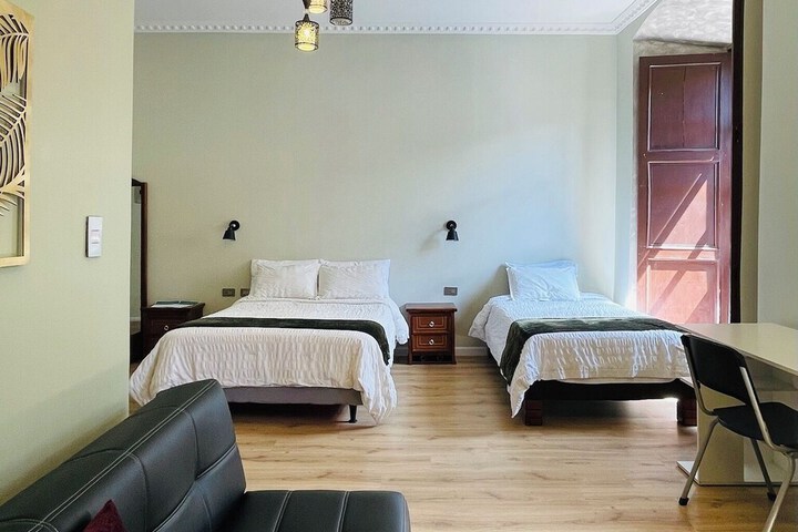 Room 14 of 37