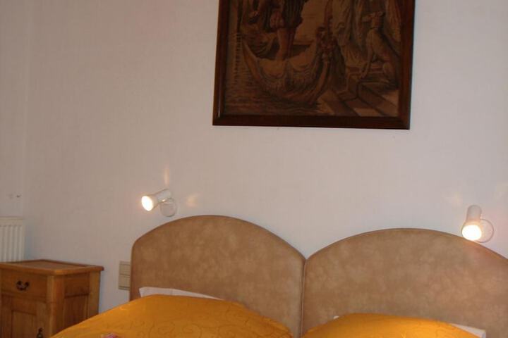 Room 7 of 60