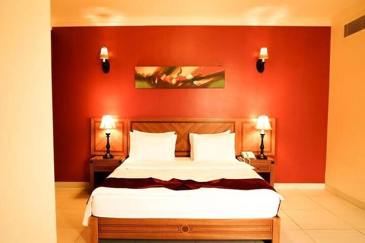 Room 3 of 38