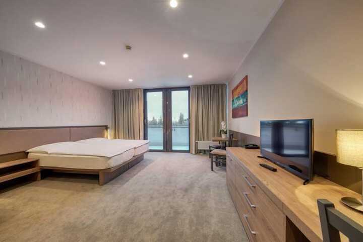 Room 47 of 126