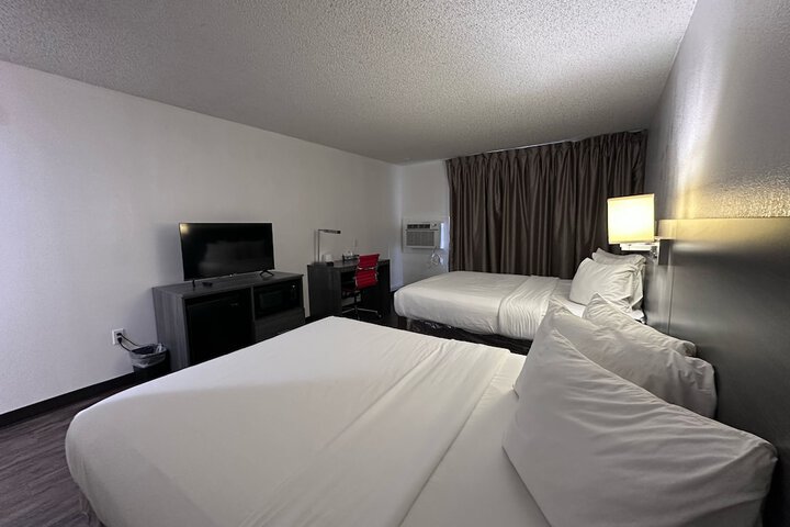 Room 1 of 10
