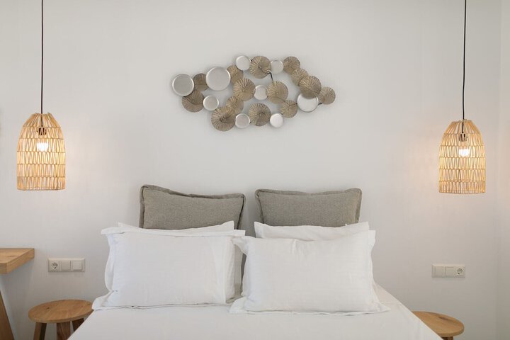 Room 53 of 150