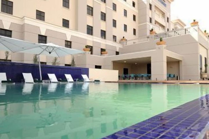Pool 32 of 72