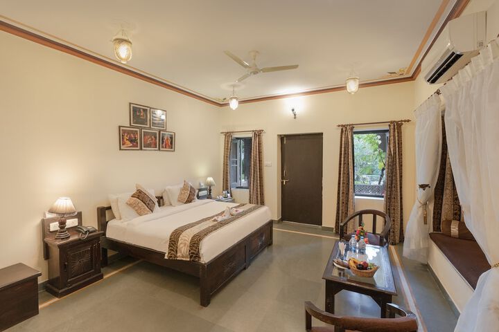 Room 4 of 51