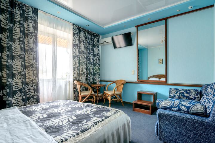 Room 19 of 39