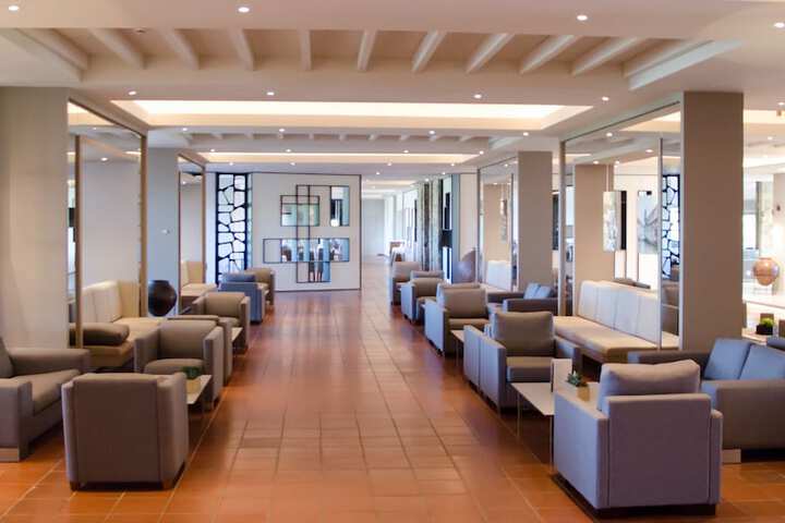 Guest Lobby