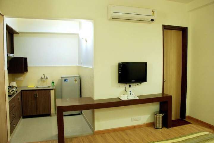 Room 43 of 98