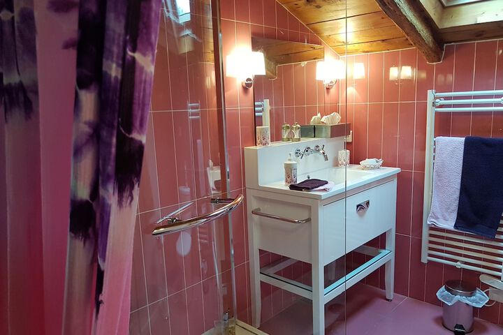 Room 16 of 31